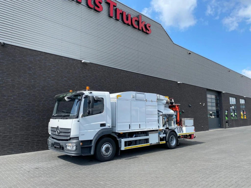 Mercedes-Benz Atego 1324 4X2 RHD + RSP ESE 13/H SAUGBAGGER/SUCTIONEXCAVATOR/GRONDZUIGER - Camion hydrocureur: photos 2 Mercedes-Benz Atego 1324 4X2 RHD + RSP ESE 13/H SAUGBAGGER/SUCTIONEXCAVATOR/GRONDZUIGER - Camion hydrocureur: photos 2