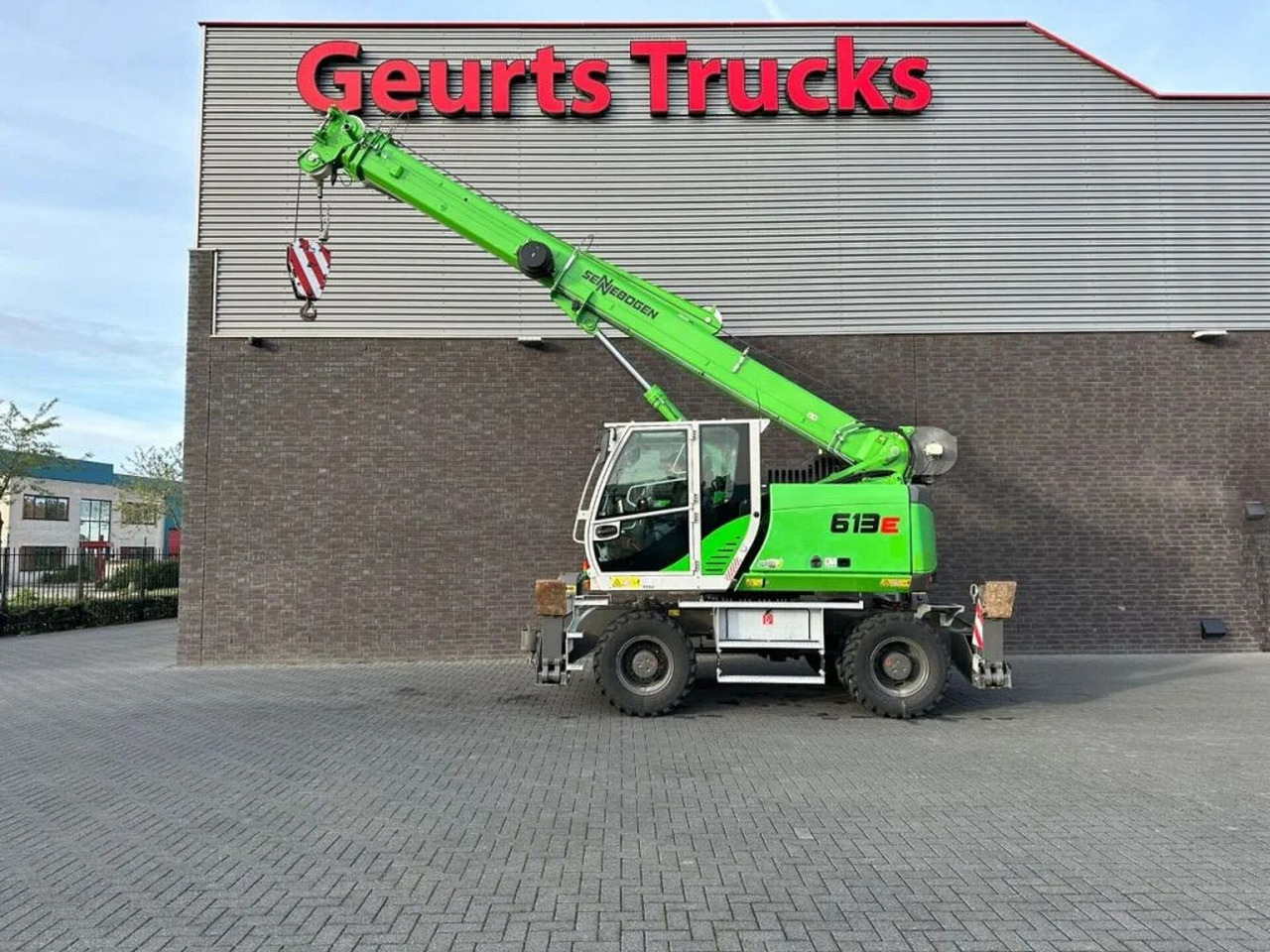 Sennebogen 613E TELESCOPIC CRANE + JIB KRAAN/KRAN/CRANE/GRU - Grue à tour: photos 4 Sennebogen 613E TELESCOPIC CRANE + JIB KRAAN/KRAN/CRANE/GRU - Grue à tour: photos 4