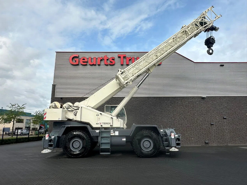 Terex RT110 QUADSTAR ROUGH TERRAIN CRANE + JIB + 2x LIER - Grue automotrice lente: photos 5 Terex RT110 QUADSTAR ROUGH TERRAIN CRANE + JIB + 2x LIER - Grue automotrice lente: photos 5