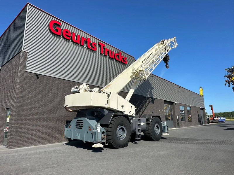 Terex RT130 ROUGH TERRAIN CRANE + JIB - Grue automotrice lente: photos 5 Terex RT130 ROUGH TERRAIN CRANE + JIB - Grue automotrice lente: photos 5