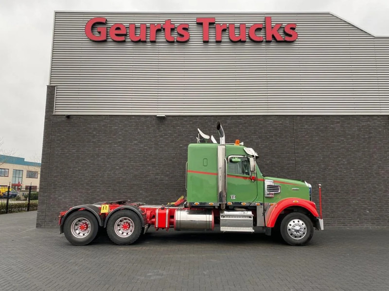 Freightliner CORONADA 6X4 EURO 6 TREKKER/TRACTOR/SATTELZUGMASCHINE/SHOWTRUCK - Tracteur routier: photos 4 Freightliner CORONADA 6X4 EURO 6 TREKKER/TRACTOR/SATTELZUGMASCHINE/SHOWTRUCK - Tracteur routier: photos 4