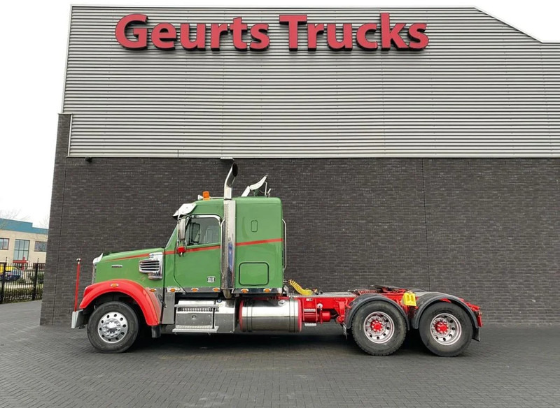 Freightliner CORONADA 6X4 EURO 6 TREKKER/TRACTOR/SATTELZUGMASCHINE/SHOWTRUCK - Tracteur routier: photos 1 Freightliner CORONADA 6X4 EURO 6 TREKKER/TRACTOR/SATTELZUGMASCHINE/SHOWTRUCK - Tracteur routier: photos 1