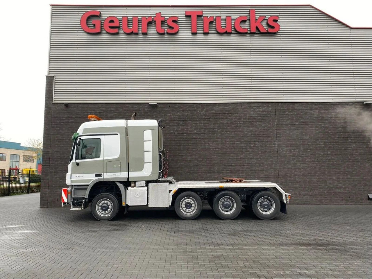 Mercedes-Benz Actros 4360 V8 8X6 V8 SLT TITAN HEAVY DUTY TRACT - Tracteur routier: photos 1 Mercedes-Benz Actros 4360 V8 8X6 V8 SLT TITAN HEAVY DUTY TRACT - Tracteur routier: photos 1
