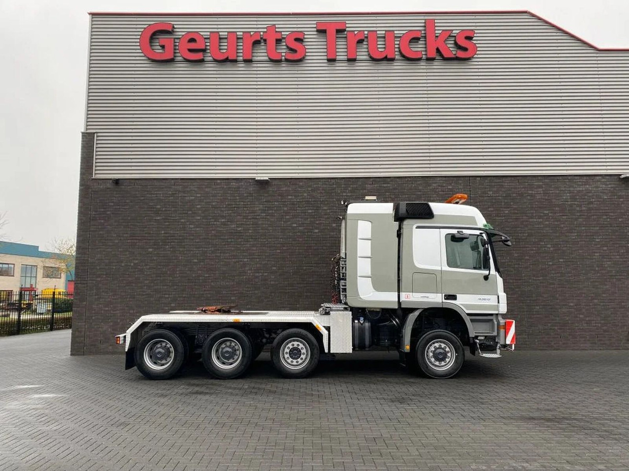 Mercedes-Benz Actros 4360 V8 8X6 V8 SLT TITAN HEAVY DUTY TRACT - Tracteur routier: photos 4 Mercedes-Benz Actros 4360 V8 8X6 V8 SLT TITAN HEAVY DUTY TRACT - Tracteur routier: photos 4