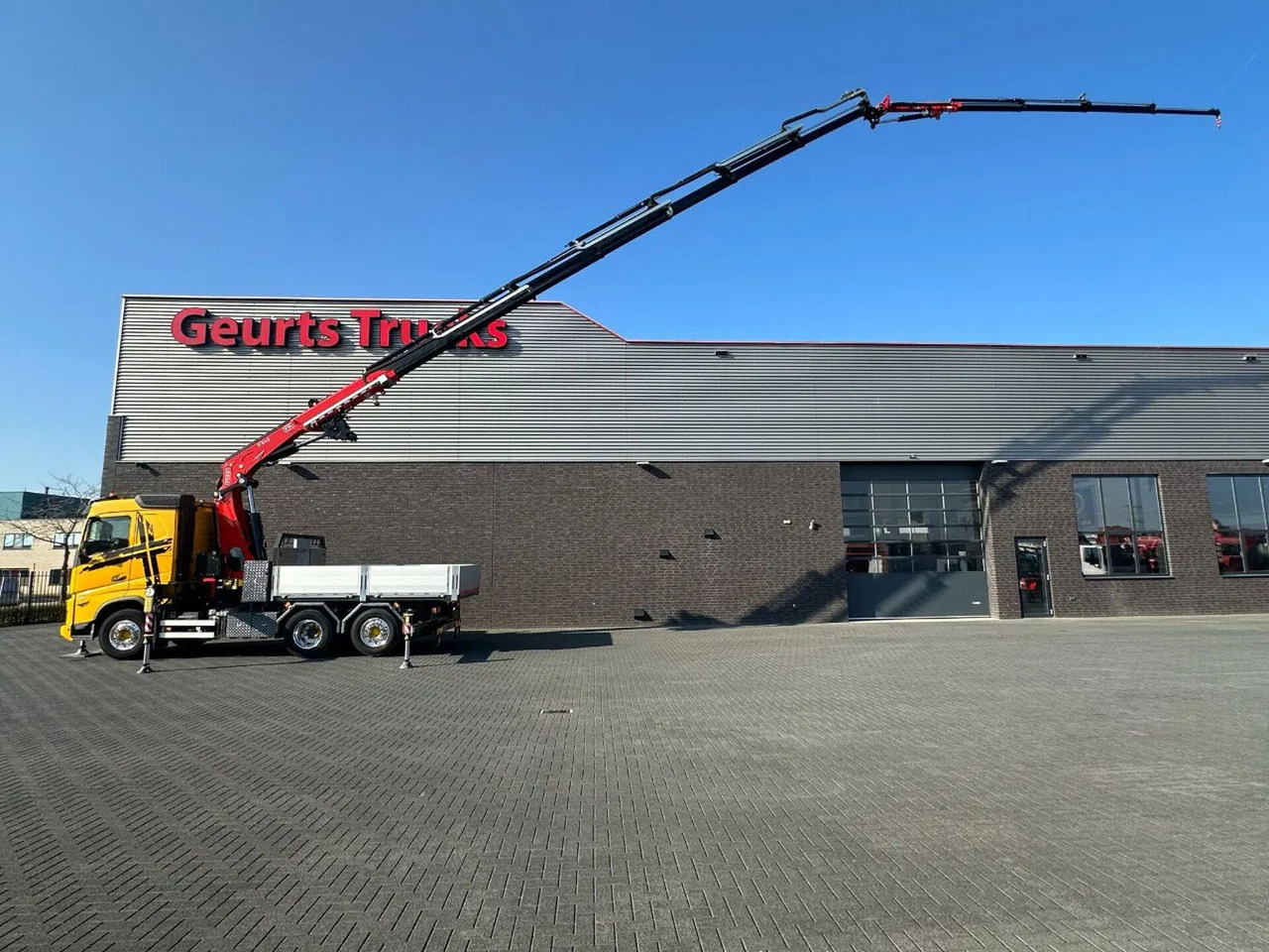 Volvo FH 500 6X2 TREKKER/TRACTOR/SZM MET FASSI F545RA. - Camion grue: photos 1 Volvo FH 500 6X2 TREKKER/TRACTOR/SZM MET FASSI F545RA. - Camion grue: photos 1