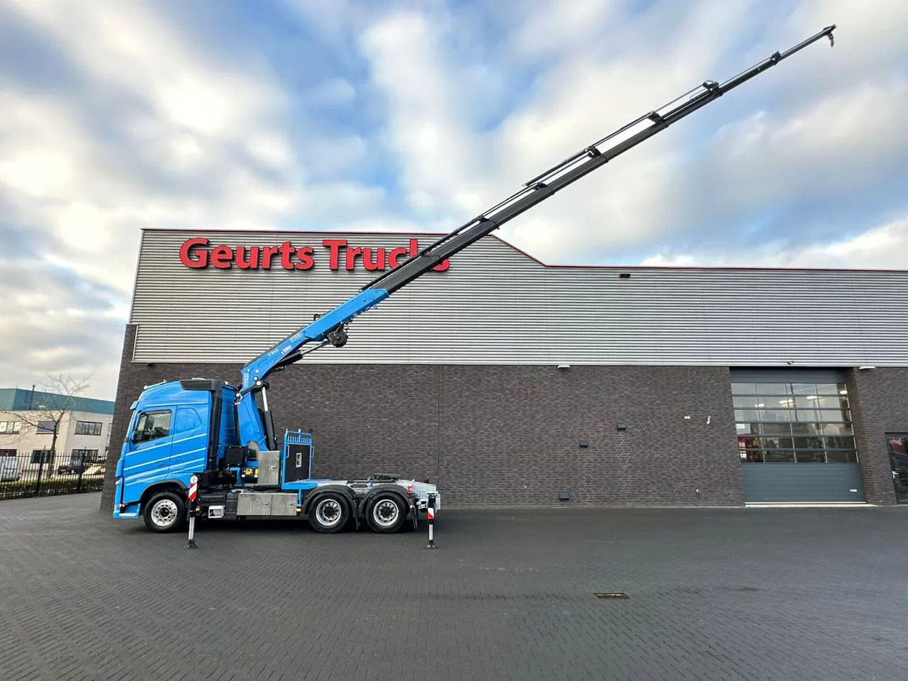 Volvo FH 540 6X4 + FASSI F545RA.2.28 KRAAN/KRAN/CRANE/ - Camion grue: photos 5 Volvo FH 540 6X4 + FASSI F545RA.2.28 KRAAN/KRAN/CRANE/ - Camion grue: photos 5