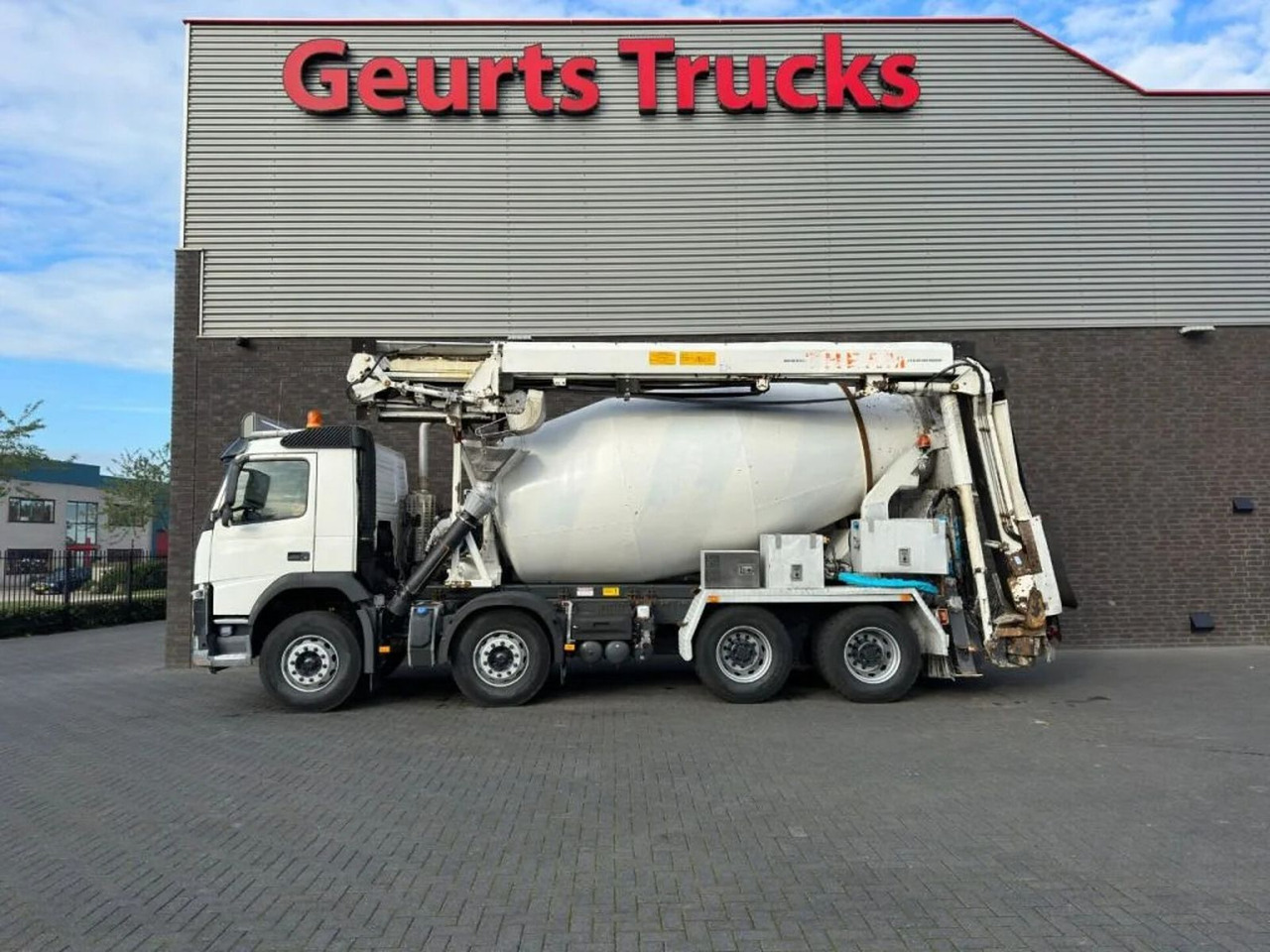 Volvo FM 410 8X4 + STETTER 9 M3 MIXER/MISCHER + THEAM - Camion malaxeur: photos 1 Volvo FM 410 8X4 + STETTER 9 M3 MIXER/MISCHER + THEAM - Camion malaxeur: photos 1
