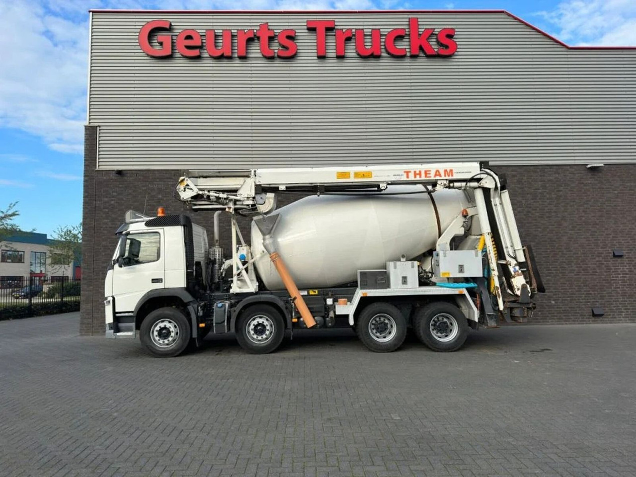 Volvo FM 410 8X4 + STETTER 9 M3 MIXER/MISCHER + THEAM - Camion malaxeur: photos 1 Volvo FM 410 8X4 + STETTER 9 M3 MIXER/MISCHER + THEAM - Camion malaxeur: photos 1