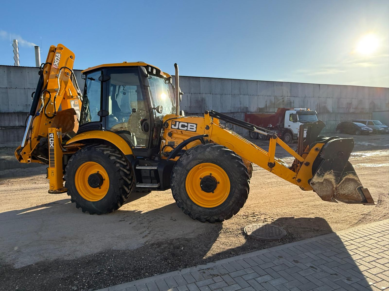 JCB 4cx jostic - Tractopelle: photos 1 JCB 4cx jostic - Tractopelle: photos 1