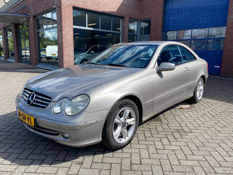 Mercedes-Benz CLK-Klasse C 200 KOMP. Autom. - Voiture: photos 1 Mercedes-Benz CLK-Klasse C 200 KOMP. Autom. - Voiture: photos 1