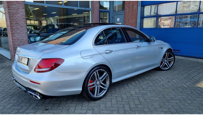 Mercedes-Benz E-Klasse 63 S, 4 Matic AMG..... Premium plus. - Berline: photos 3 Mercedes-Benz E-Klasse 63 S, 4 Matic AMG..... Premium plus. - Berline: photos 3