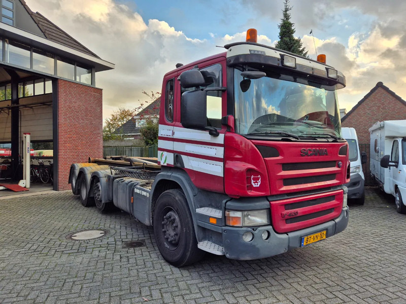 Scania P 420 8x2.. manuel gearbox. - Camion - système de câble: photos 1 Scania P 420 8x2.. manuel gearbox. - Camion - système de câble: photos 1