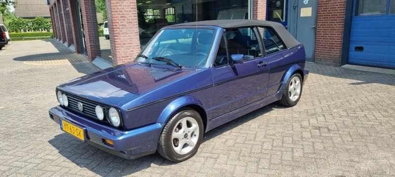 Volkswagen golf cabrio.. 1.8 GTI - Voiture: photos 1 Volkswagen golf cabrio.. 1.8 GTI - Voiture: photos 1