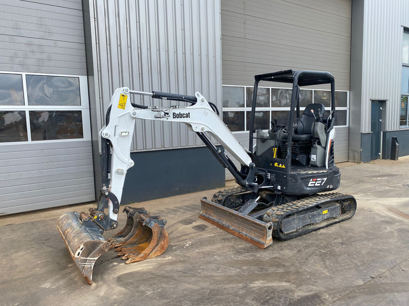 Bobcat E27 - Pelle sur chenille: photos 2 Bobcat E27 - Pelle sur chenille: photos 2