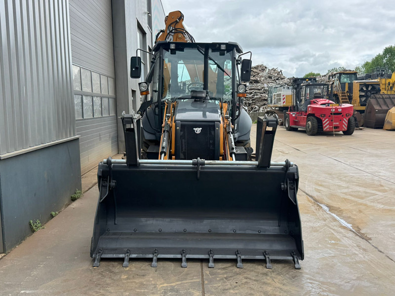 Case 570SV A/C 4x4 Telescopic boom - Tractopelle: photos 5 Case 570SV A/C 4x4 Telescopic boom - Tractopelle: photos 5