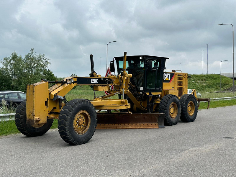 Caterpillar 120K Motor Grader - Niveleuse: photos 2 Caterpillar 120K Motor Grader - Niveleuse: photos 2