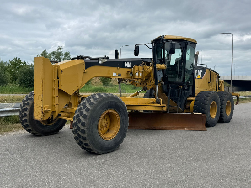 Caterpillar 14M - Niveleuse: photos 2 Caterpillar 14M - Niveleuse: photos 2
