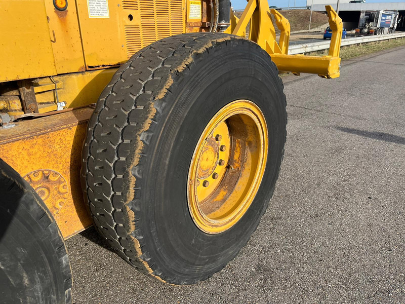 Niveleuse Caterpillar 160H: photos 10