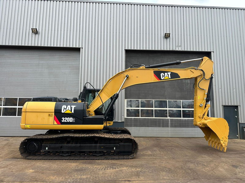 Caterpillar 320D2 - Pelle sur chenille: photos 4 Caterpillar 320D2 - Pelle sur chenille: photos 4