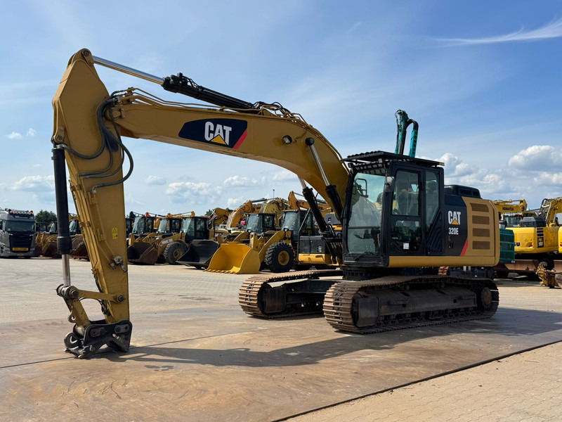 Caterpillar 320E - Pelle sur chenille: photos 2 Caterpillar 320E - Pelle sur chenille: photos 2