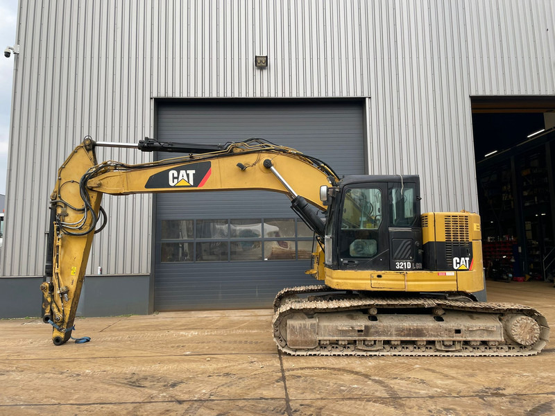 Caterpillar 321D - Pelle sur chenille: photos 1 Caterpillar 321D - Pelle sur chenille: photos 1