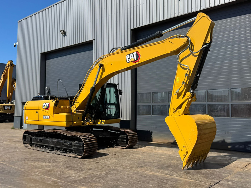 Caterpillar 323D3 - Pelle sur chenille: photos 5 Caterpillar 323D3 - Pelle sur chenille: photos 5