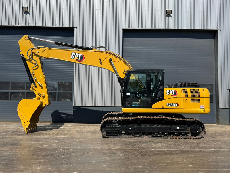 Caterpillar 323D3 - Pelle sur chenille: photos 1 Caterpillar 323D3 - Pelle sur chenille: photos 1