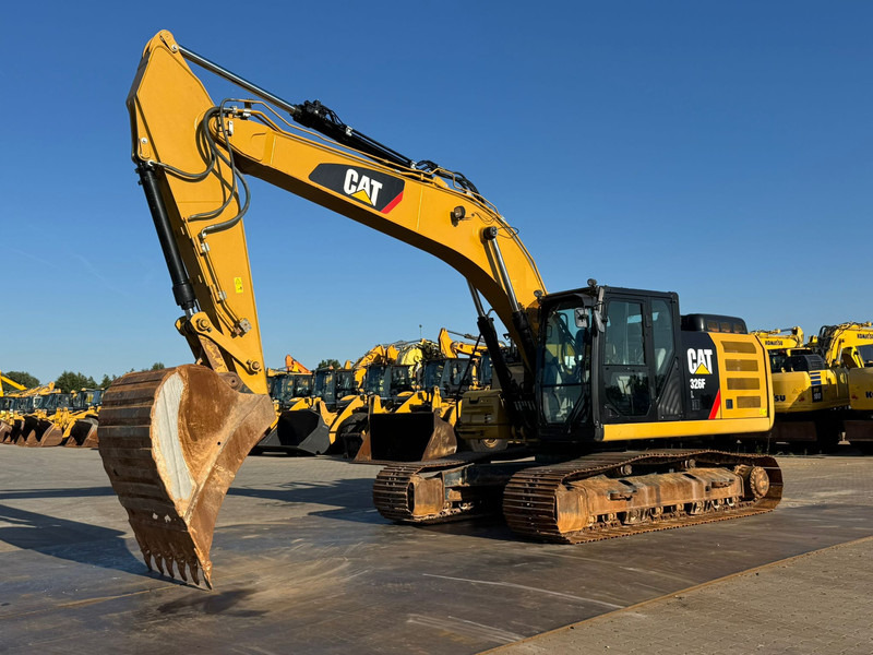 Caterpillar 326FL - Pelle sur chenille: photos 2 Caterpillar 326FL - Pelle sur chenille: photos 2