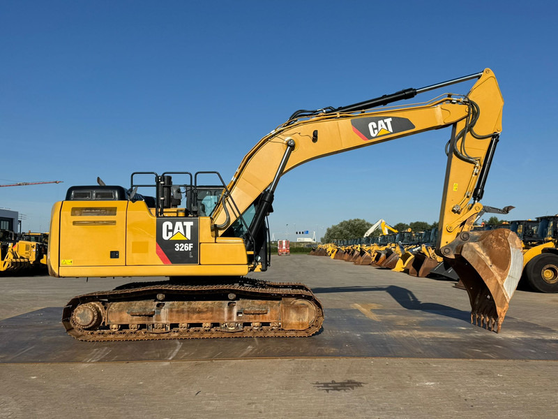 Caterpillar 326FL - Pelle sur chenille: photos 4 Caterpillar 326FL - Pelle sur chenille: photos 4