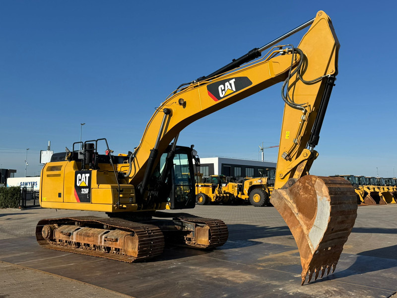 Caterpillar 326FL - Pelle sur chenille: photos 5 Caterpillar 326FL - Pelle sur chenille: photos 5
