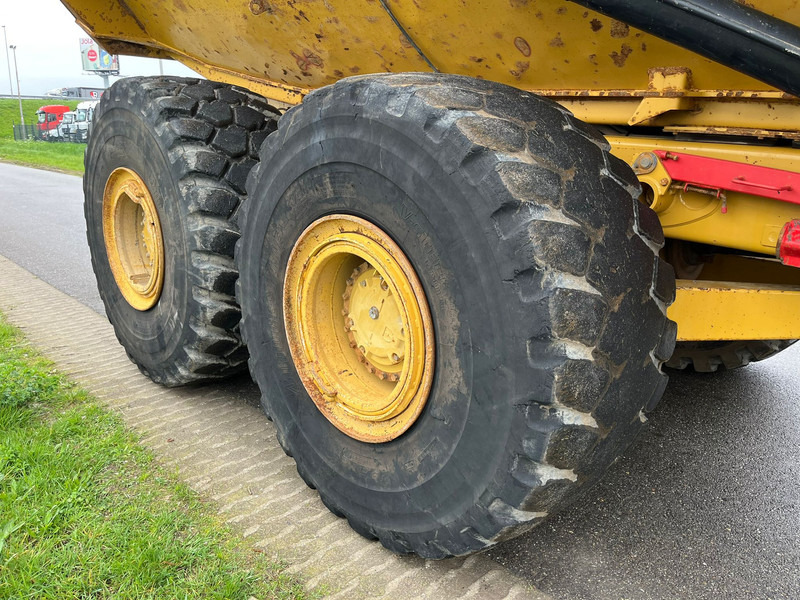 Tombereau articulé Caterpillar 740B: photos 13