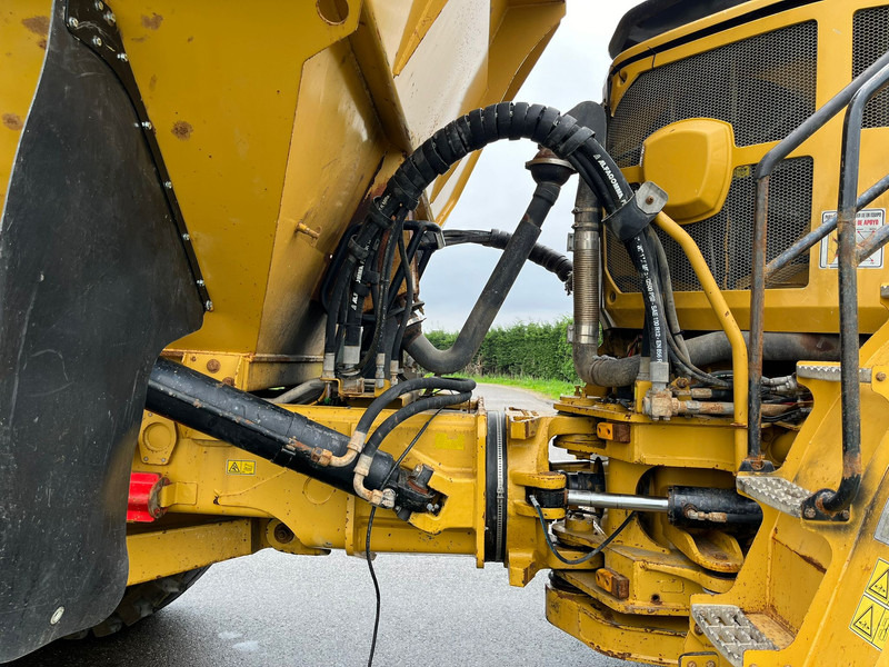 Tombereau articulé Caterpillar 740B: photos 15