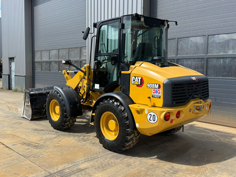 Caterpillar 908M CE + EPA - Chargeuse sur pneus: photos 3 Caterpillar 908M CE + EPA - Chargeuse sur pneus: photos 3