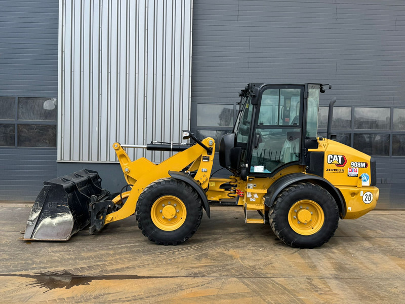 Caterpillar 908M - Chargeuse sur pneus: photos 1 Caterpillar 908M - Chargeuse sur pneus: photos 1