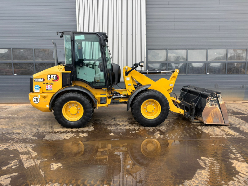 Caterpillar 908M - Chargeuse sur pneus: photos 5 Caterpillar 908M - Chargeuse sur pneus: photos 5