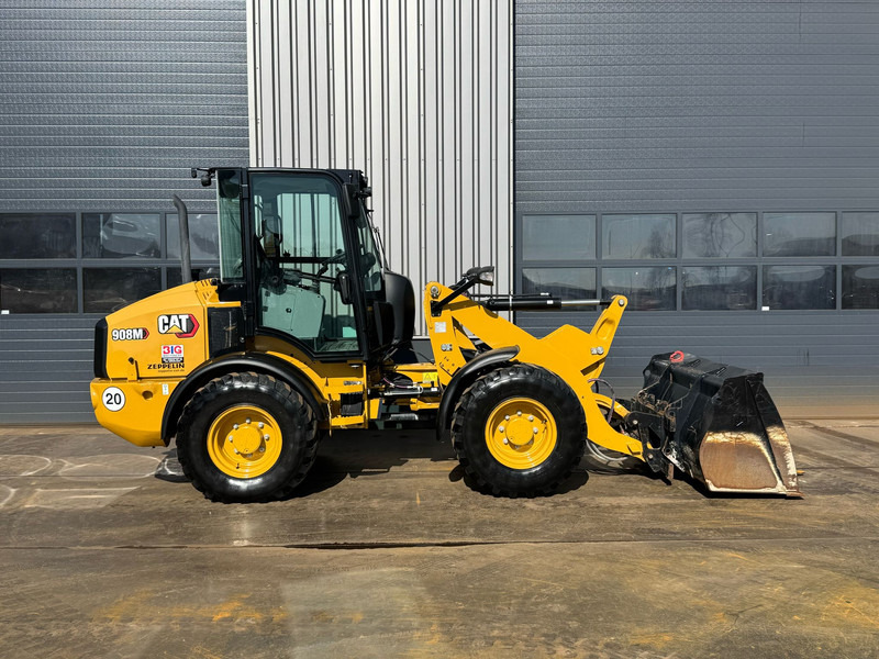 Chargeuse sur pneus Caterpillar 908M: photos 9