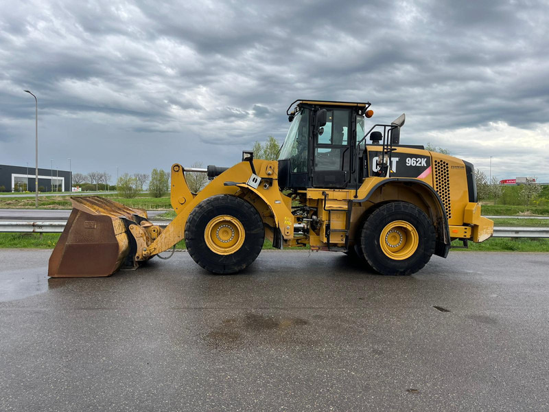 Caterpillar 962K - 3th Function - Chargeuse sur pneus: photos 1 Caterpillar 962K - 3th Function - Chargeuse sur pneus: photos 1