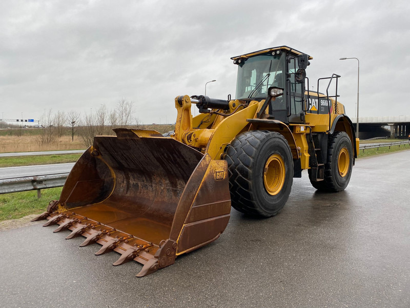 Caterpillar 966M XE - Excellent condition - Chargeuse sur pneus: photos 2 Caterpillar 966M XE - Excellent condition - Chargeuse sur pneus: photos 2