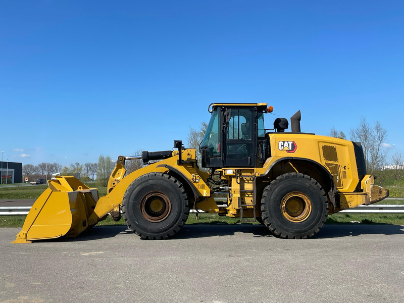 Caterpillar 972M XE - CE / new tires / new bucket edge - Chargeuse sur pneus: photos 1 Caterpillar 972M XE - CE / new tires / new bucket edge - Chargeuse sur pneus: photos 1