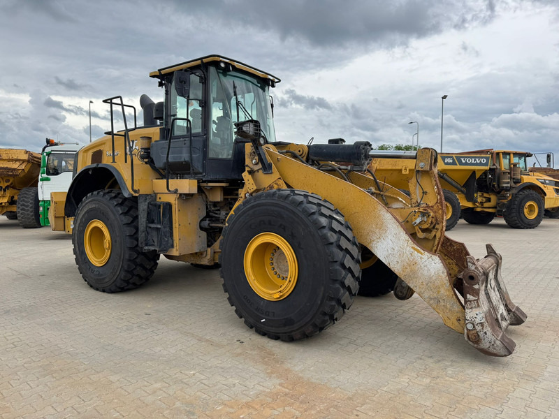 Caterpillar 972M XE High Lift - Chargeuse sur pneus: photos 1 Caterpillar 972M XE High Lift - Chargeuse sur pneus: photos 1