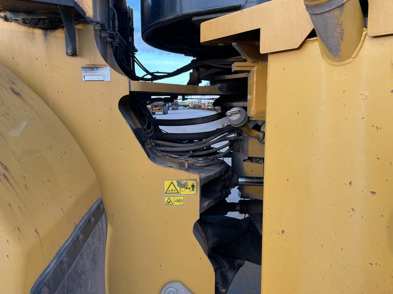 Chargeuse sur pneus Caterpillar 980K: photos 18 Chargeuse sur pneus Caterpillar 980K: photos 18