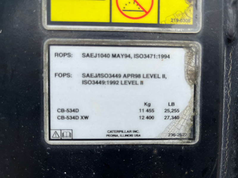Compacteur Caterpillar CB534D CE / EPA: photos 9 Compacteur Caterpillar CB534D CE / EPA: photos 9