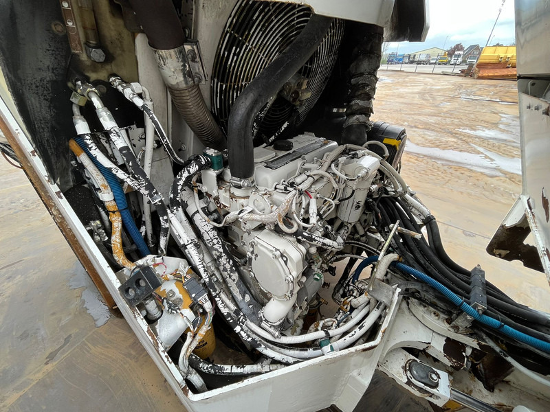 Compacteur Caterpillar CB534D CE / EPA: photos 17 Compacteur Caterpillar CB534D CE / EPA: photos 17