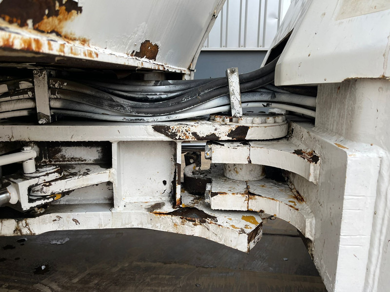 Compacteur Caterpillar CB534D CE / EPA: photos 8 Compacteur Caterpillar CB534D CE / EPA: photos 8