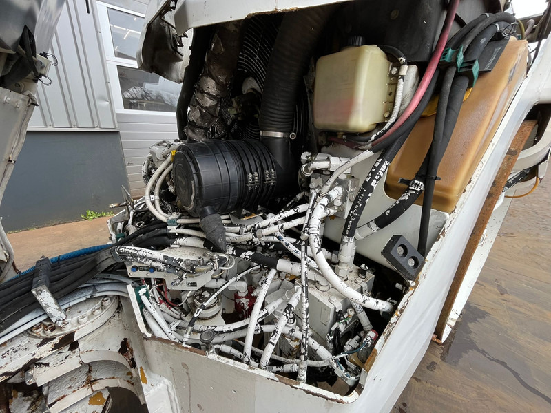 Compacteur Caterpillar CB534D CE / EPA: photos 19 Compacteur Caterpillar CB534D CE / EPA: photos 19