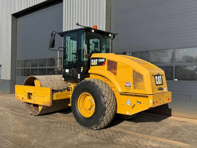 Caterpillar CS66B - Compacteur: photos 3 Caterpillar CS66B - Compacteur: photos 3