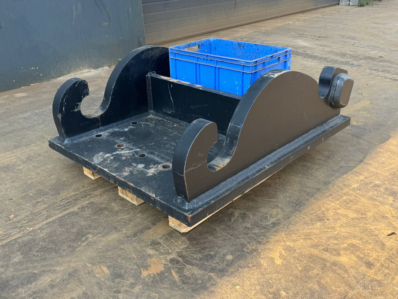 Caterpillar Caterpillar Plate CW70 - Attache rapide: photos 3 Caterpillar Caterpillar Plate CW70 - Attache rapide: photos 3