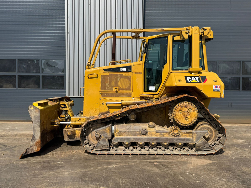 Caterpillar D6N - Bulldozer: photos 1 Caterpillar D6N - Bulldozer: photos 1
