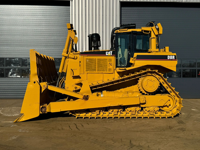 Caterpillar D8R - Bulldozer: photos 1 Caterpillar D8R - Bulldozer: photos 1