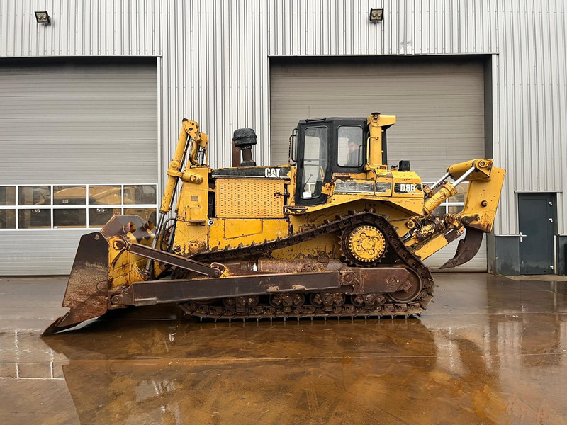 Caterpillar D8R - Ripper / Canopy - Bulldozer: photos 1 Caterpillar D8R - Ripper / Canopy - Bulldozer: photos 1